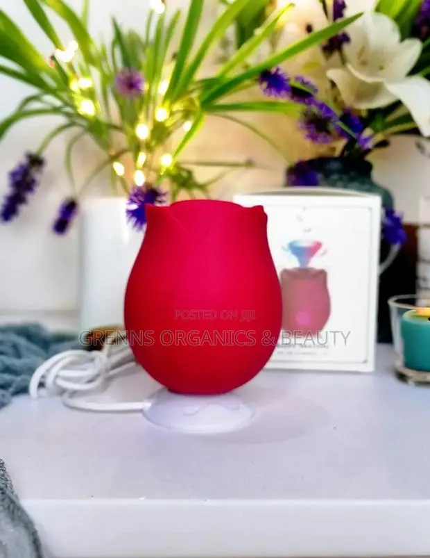 Rose Clitorial Suction Vibrator · Photo 1