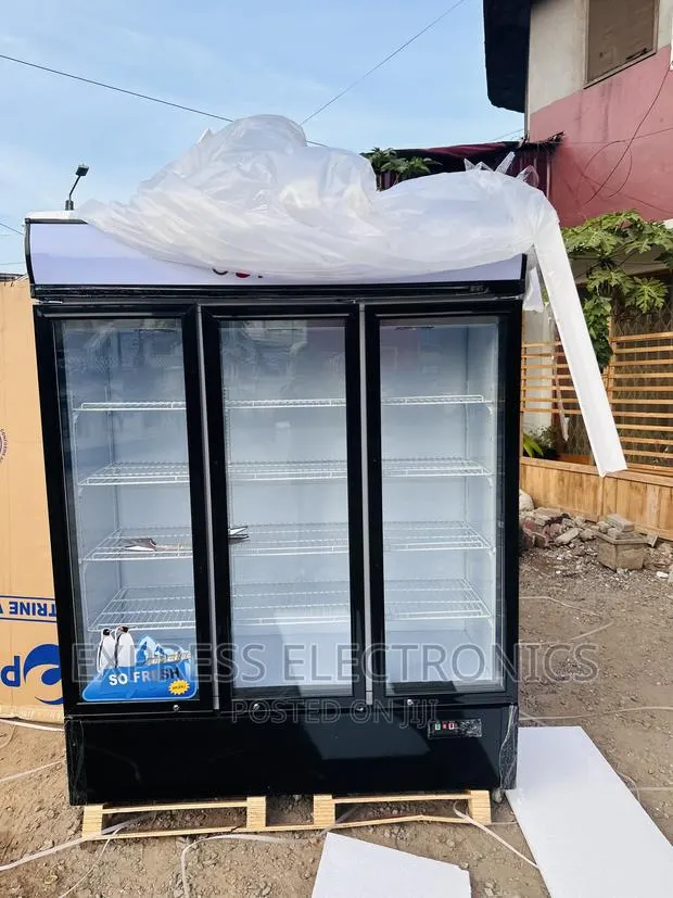 Buy for Less From 10gig Pearl PCF-150 950L Display Fridge · Photo 1