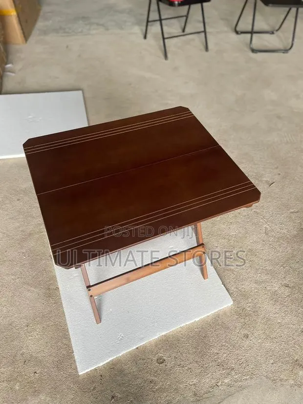 Foreign Wooden Foldable Table · Photo 1