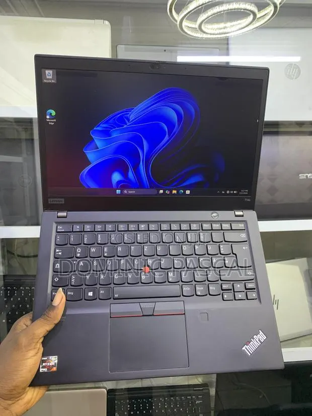 Laptop Lenovo ThinkPad T14s Gen 1 1GB AMD Ryzen 7 SSD 512GB · Photo 1