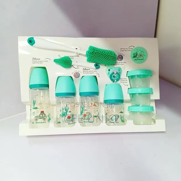 Momeasy Anti Colic Feeding Bottle Set · Photo 1