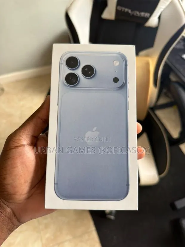 New Apple iPhone 18 Pro Max 512 GB Blue · Photo 1