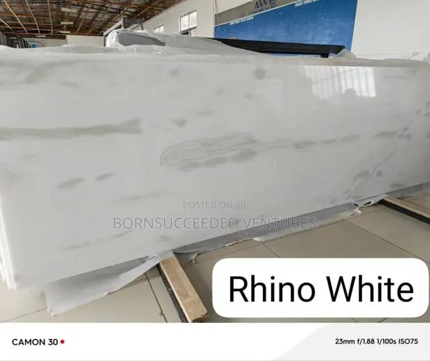 Beautiful Marble Stones Plates · Photo 1