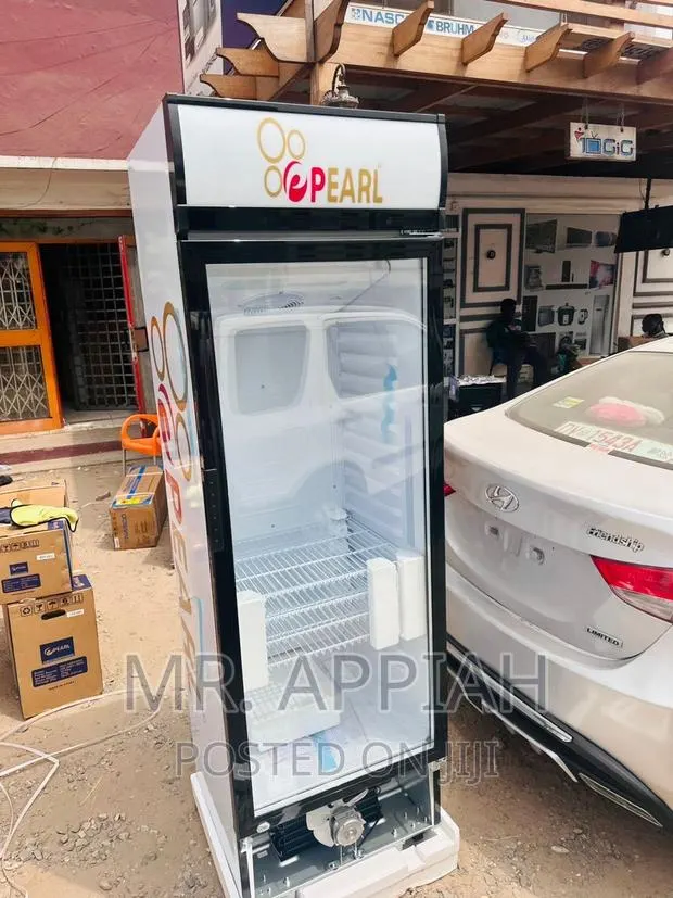 Durable and Affordable Pearl PVC-424 1door Display Fridge. · Photo 1