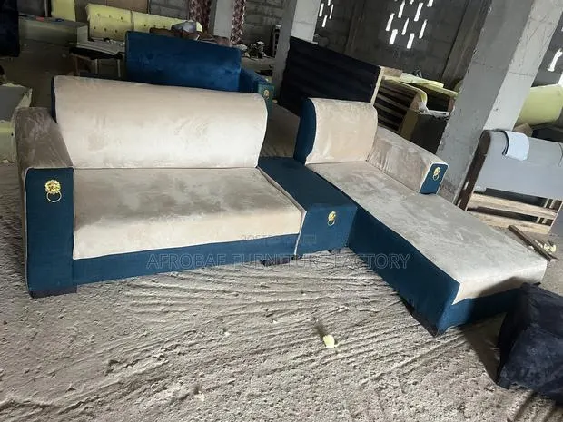 Beautiful Lshape Factory Quality Standards · Photo 1