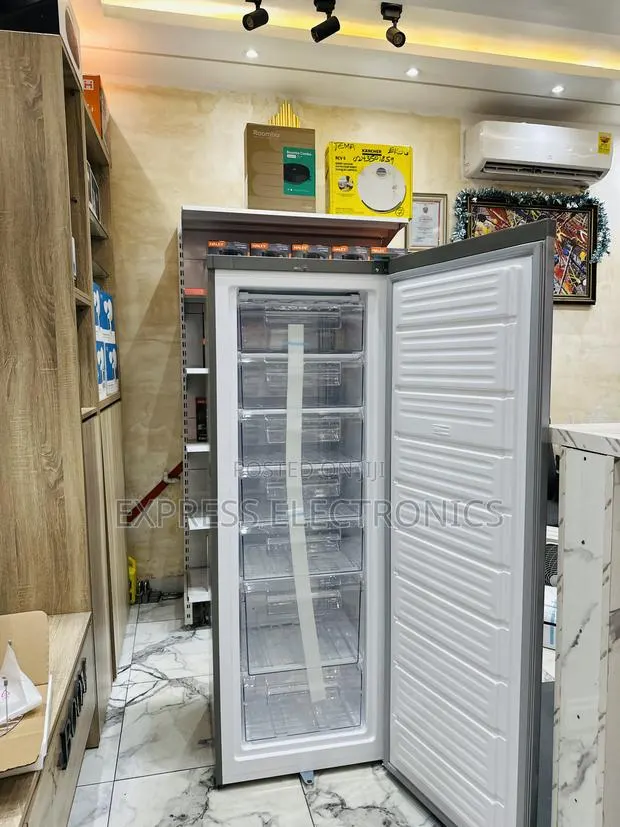 Long Lasting Effects Single Door Upright Freezer Pearl Puf-370-1a · Photo 1
