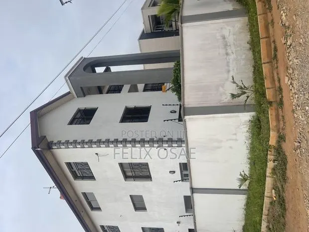 Furnished 6bdrm House in Ofankor for sale · Photo 1
