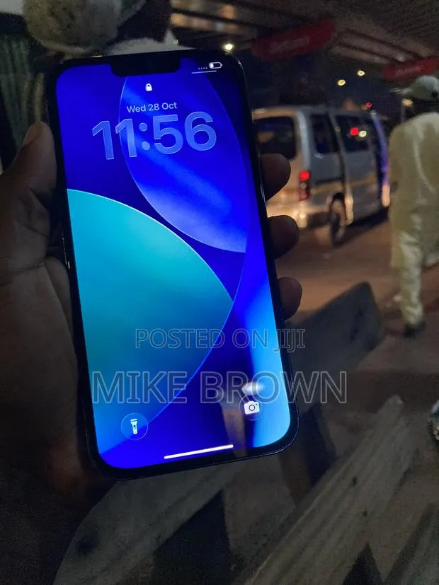 Apple iPhone 13 Pro Max 256 GB Blue · Photo 1
