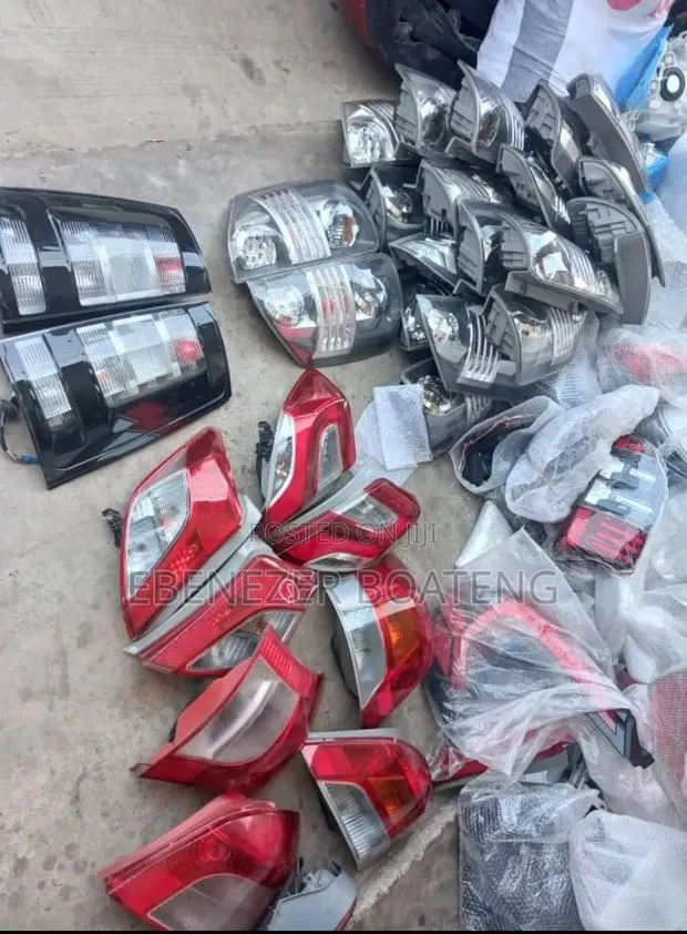 Toyota Vitz 2010 Model Tail Light Home Use Neat One Price 750 for One · Photo 1