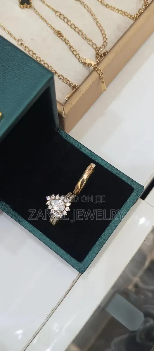 Original Gold Dust Wedding Rings · Photo 1