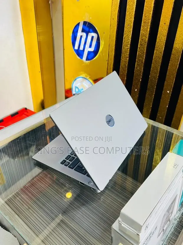 Laptop Dell Latitude 7400 16GB Intel Core i7 SSD 256GB · Photo 1