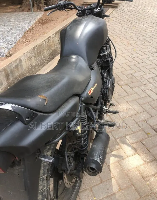 Honda CB 2000 Black · Photo 1