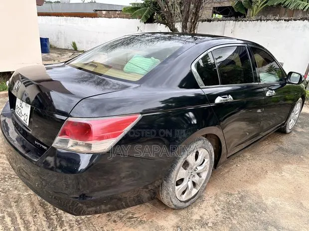 Honda Accord 2012 Black · Photo 1