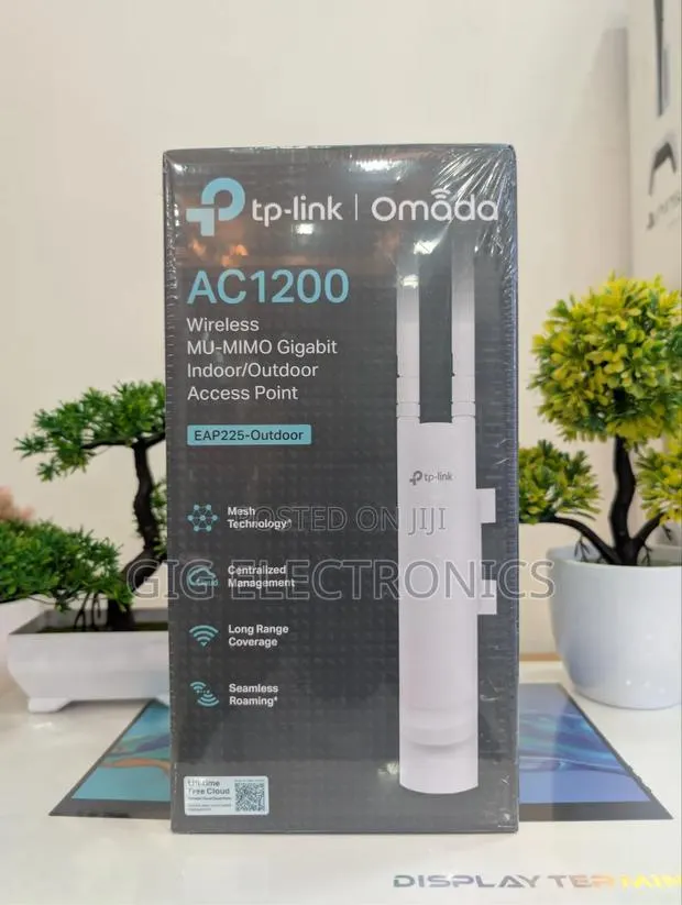 TP-Link EAP225 Outdoor Access Point · Photo 1