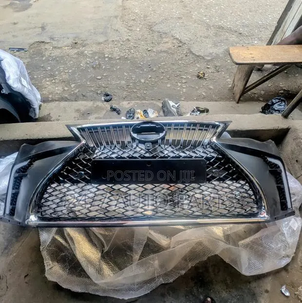 Toyota Camry 2012-14 Upgrade Bumper · Photo 1