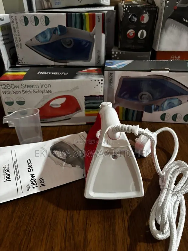 1200W Steam Iron · Photo 1