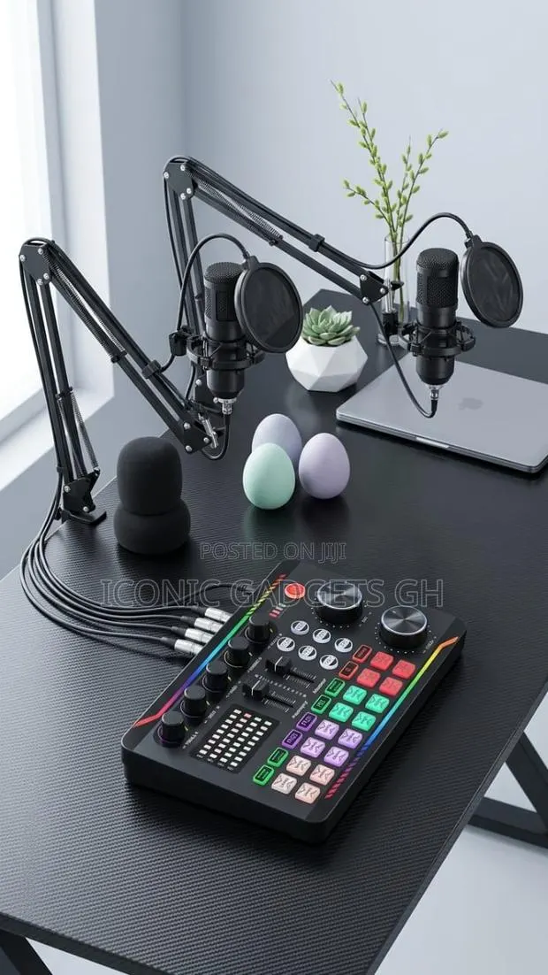 Livestream and Podcasting Studio Pro Audio Bundle · Photo 1