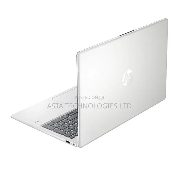 New Laptop HP 15 4GB Intel Core i5 SSD 256GB · Photo 1
