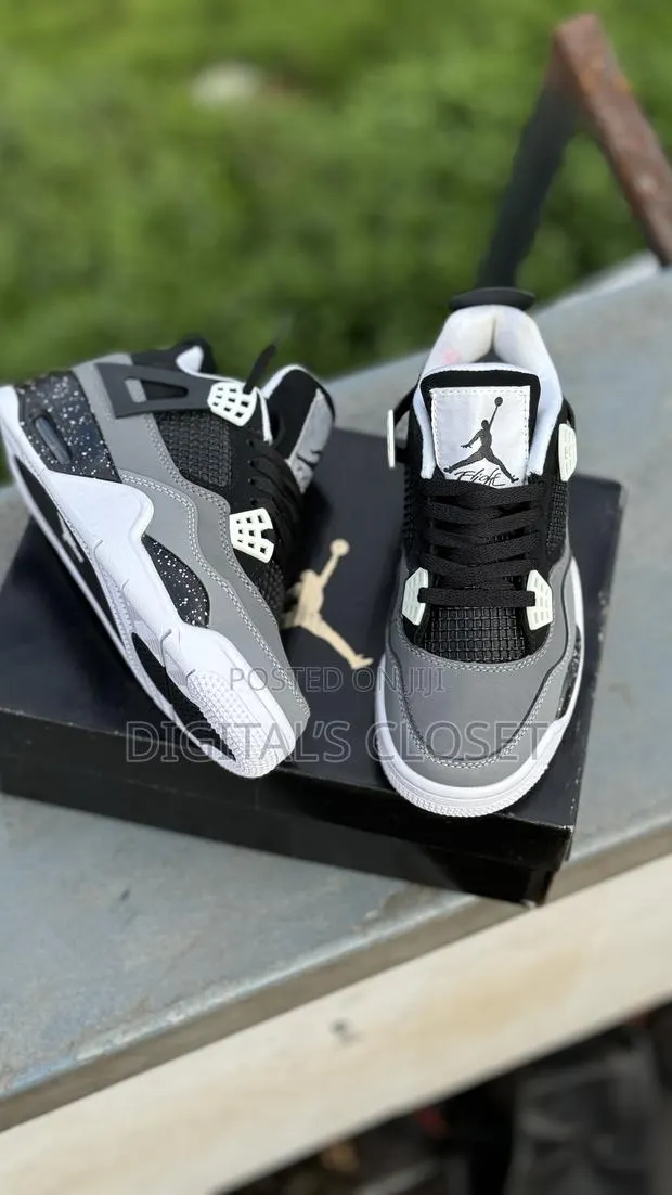 Brand New Air Jordan Iv · Photo 1