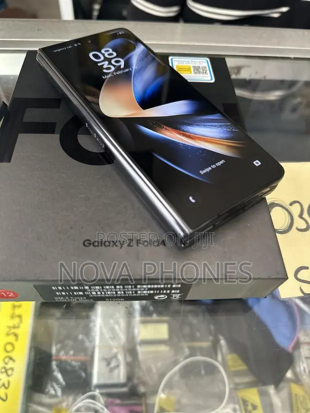 New Samsung Galaxy Z Fold4 512 GB · Photo 1