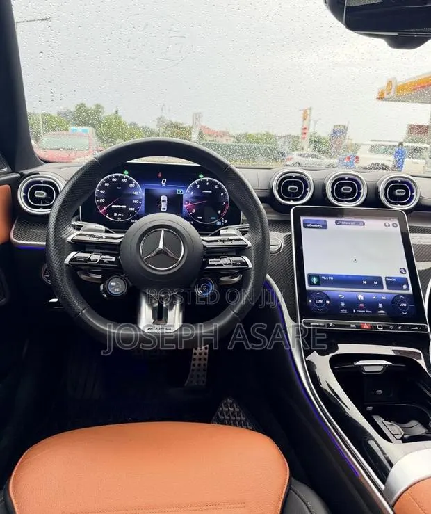 Mercedes-Benz C43 2023 White · Photo 1