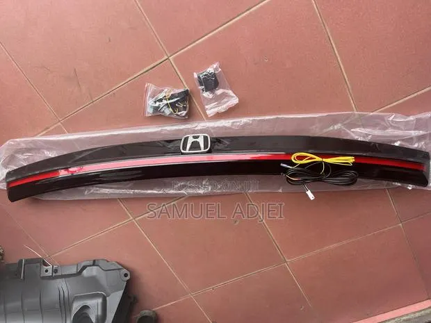 Honda CRV 2023 to 2025 Spec Boat Moulding. · Photo 1