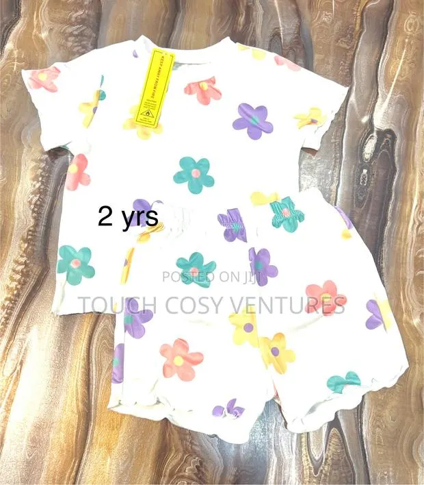 Girls Floral Top and Short · Photo 1