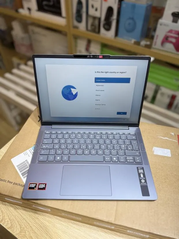 New Laptop Lenovo Ideapad 3 16GB AMD Ryzen 7 SSD 512GB · Photo 1