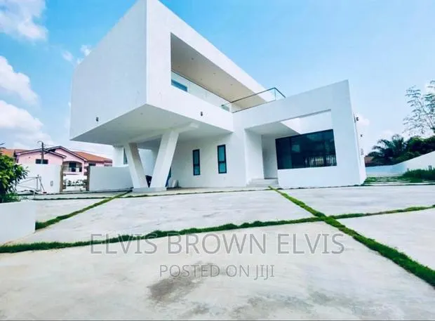 6bdrm Mansion in East Legon American for sale · Photo 1