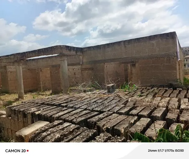 5bdrm House in K Lebi, Ejisu-Juaben Municipal for Sale