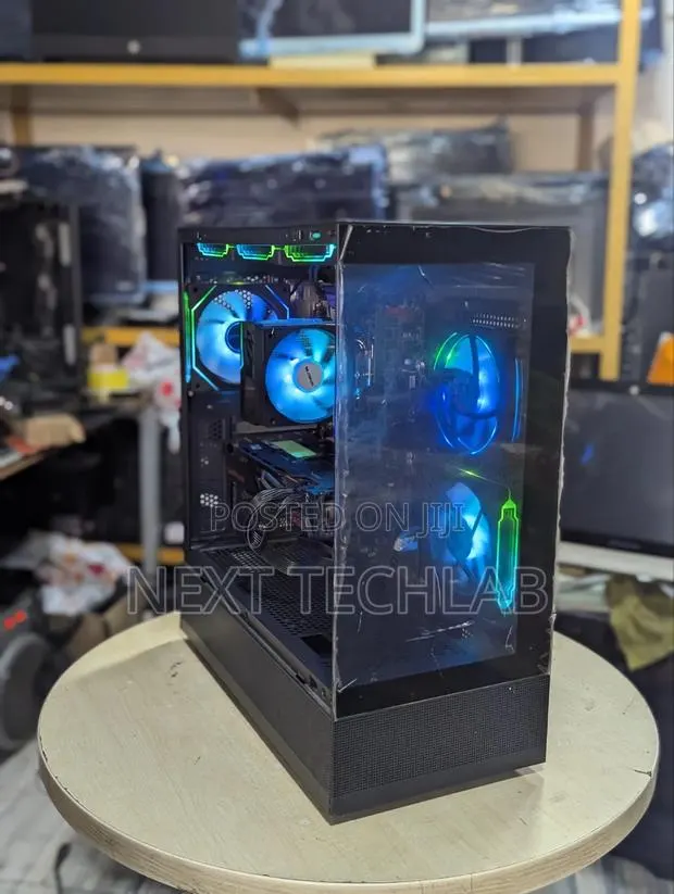 Desktop Computer MSI model 16GB Intel Core i7 HDD+SSD 256GB · Photo 1