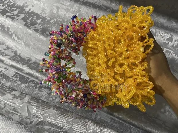 Beaded Bag · Photo 1