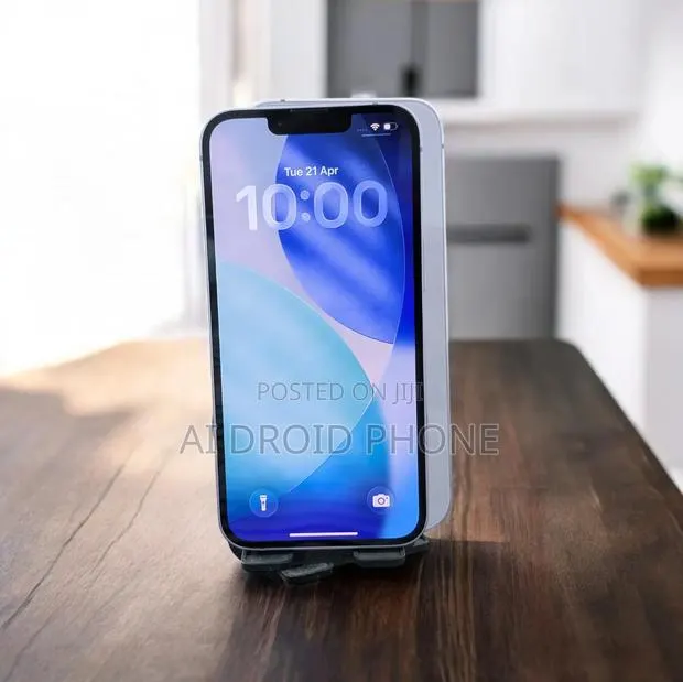 Apple iPhone 14 128 GB Pink · Photo 1