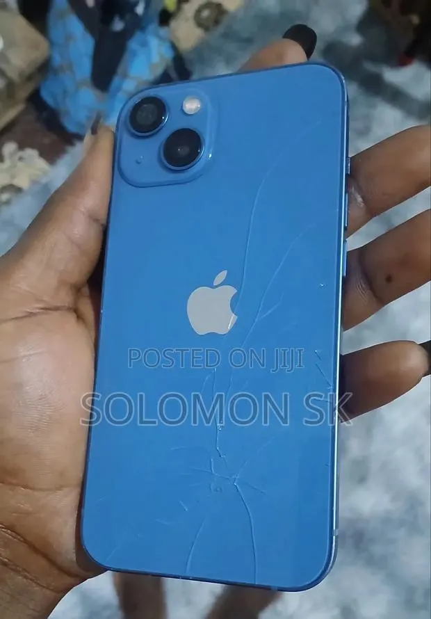 Apple iPhone 13 128 GB Blue · Photo 1
