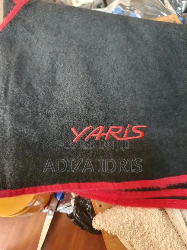 Toyota Yaris 2005-2011 Dashboard Cover · Photo 1