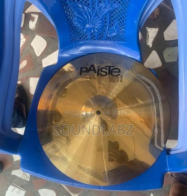 Paiste Crash Cymbal, 16 Inches Crash Cymbal · Photo 1