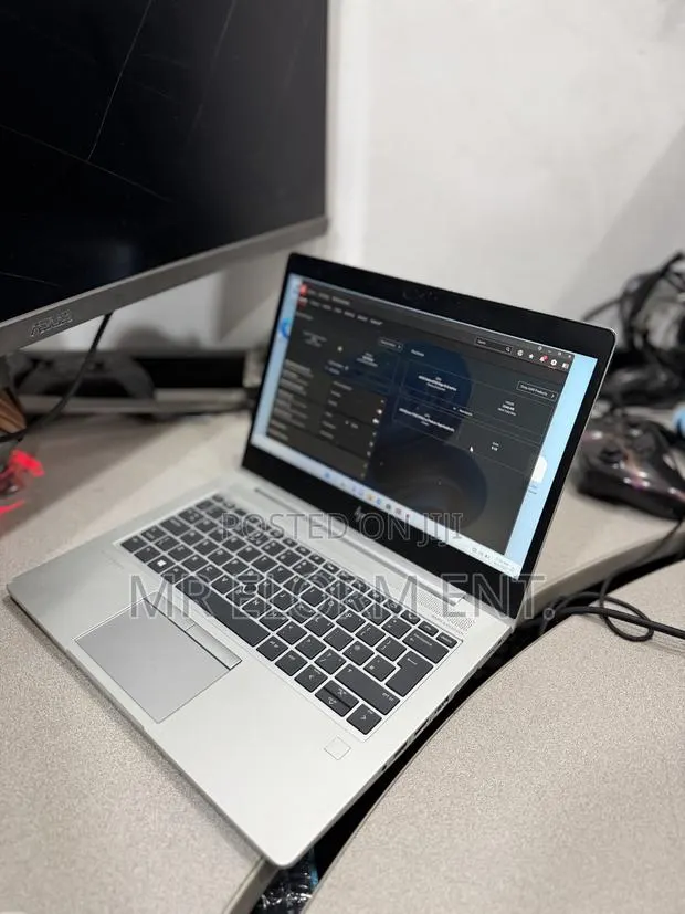 Laptop HP EliteBook 745 G6 16GB AMD Ryzen 7 SSD 256GB · Photo 1