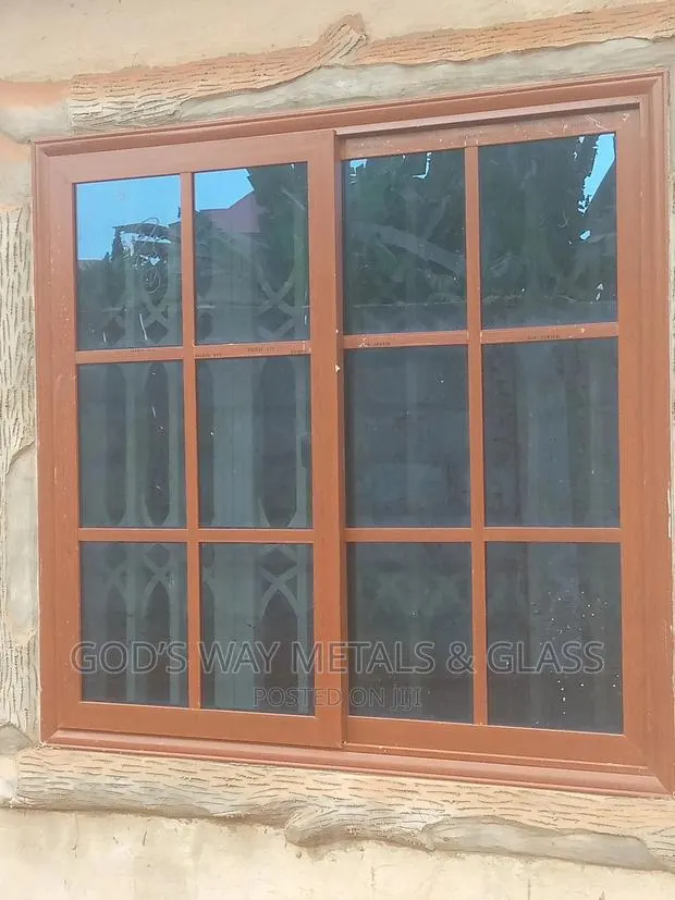 Top Glass Windows Alu and Glass Sliding Windows · Photo 1