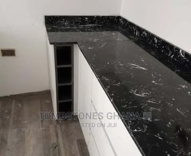 Kitchen Countertop · Photo 1