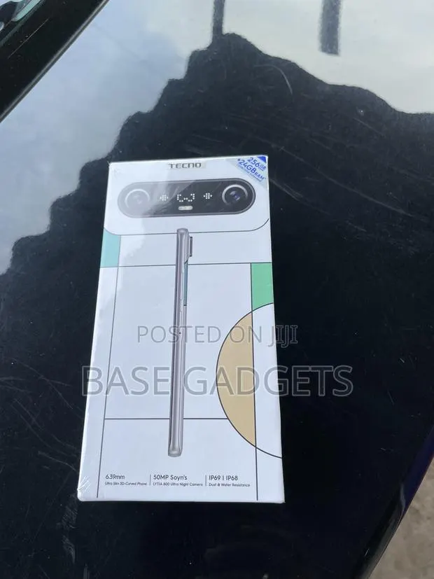 New Tecno Camon Slim 256 GB White · Photo 1