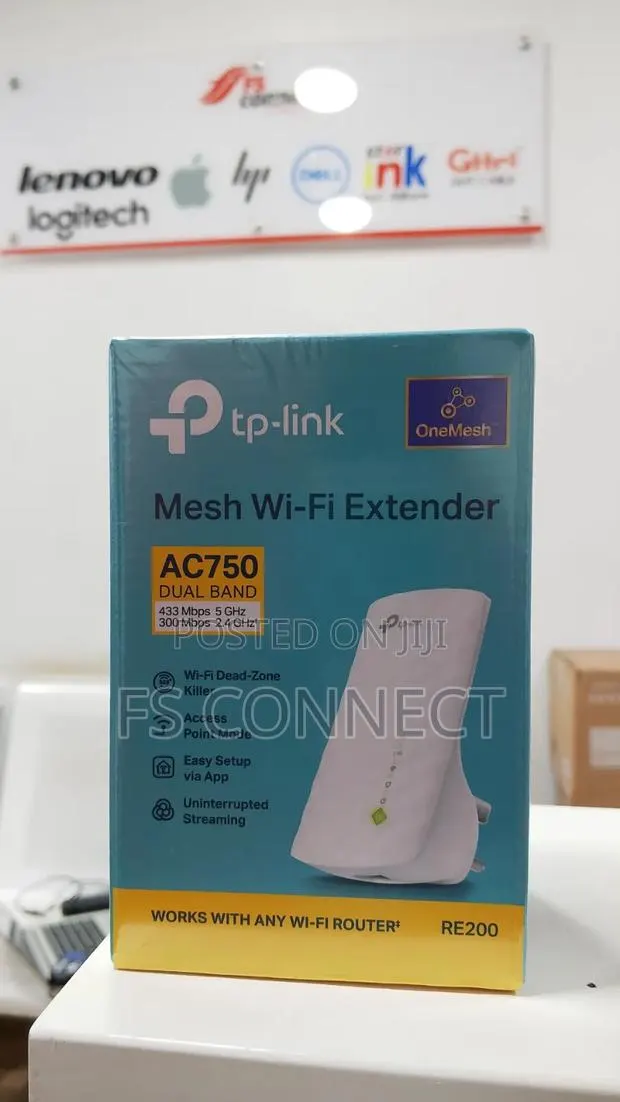 Mesh Wi-Fi Extender RE200 · Photo 1