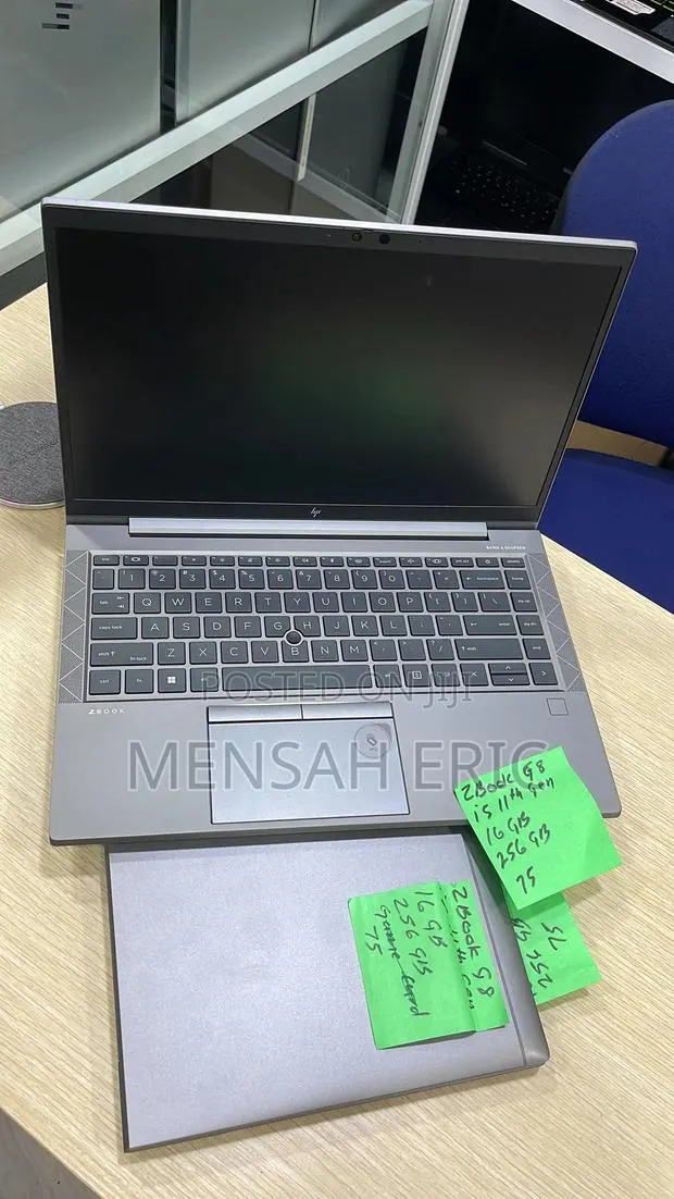 Laptop HP ZBook Firefly G8 16GB Intel Core i5 SSD 256GB · Photo 1