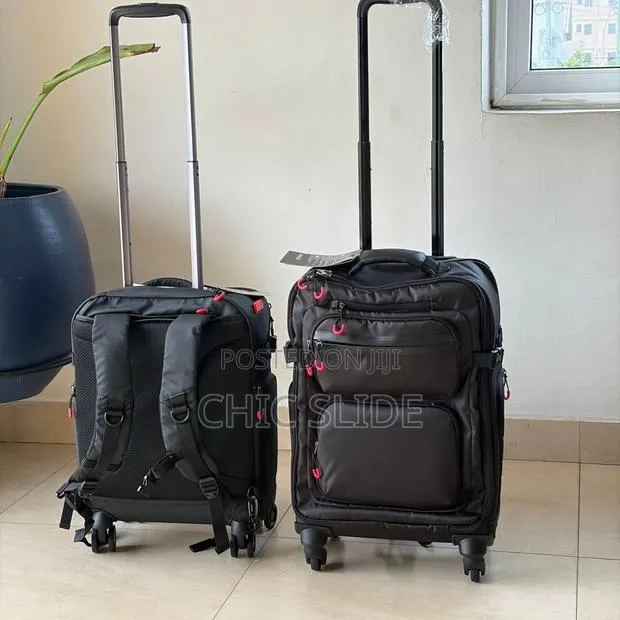 New Trolley Suitcase · Photo 1
