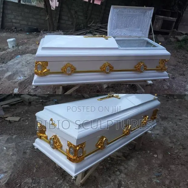 White Embrace Casket · Photo 1