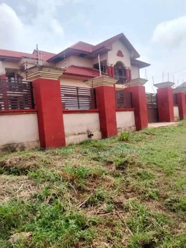 Plot of Land for Sale at Agric Akyeremade · Photo 1