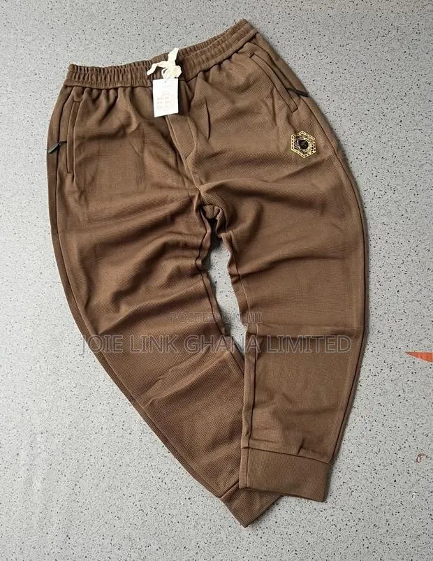 Stock Joggers · Photo 1