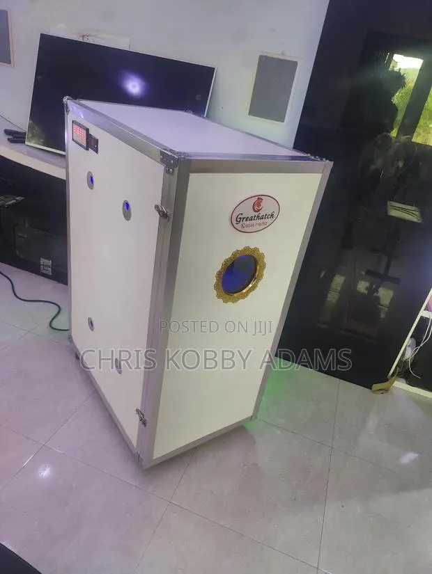 Greathatch 880 Capacity Incubator · Photo 1