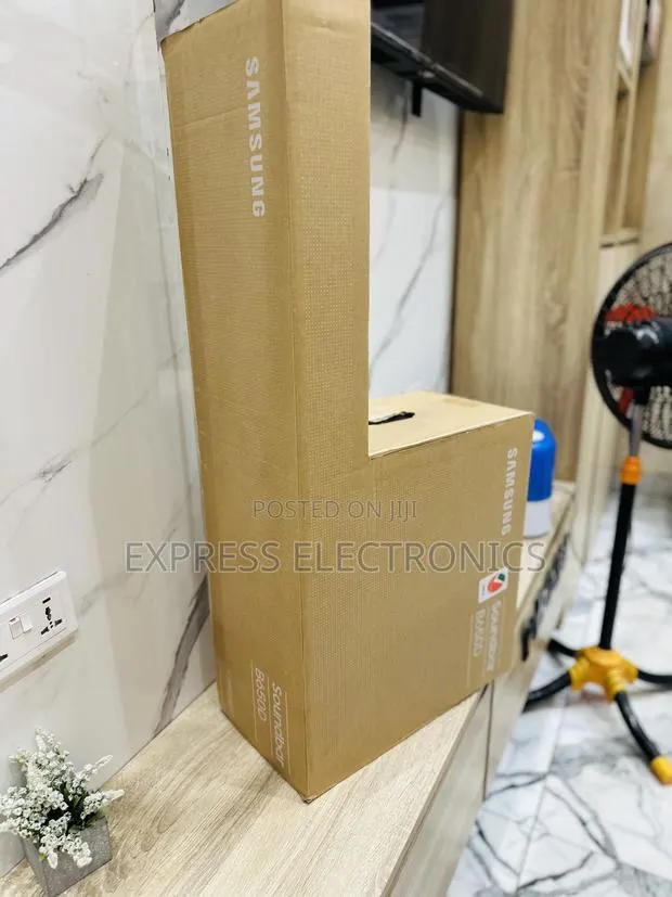 B650d Soundbar With Woofer Samsung G · Photo 1