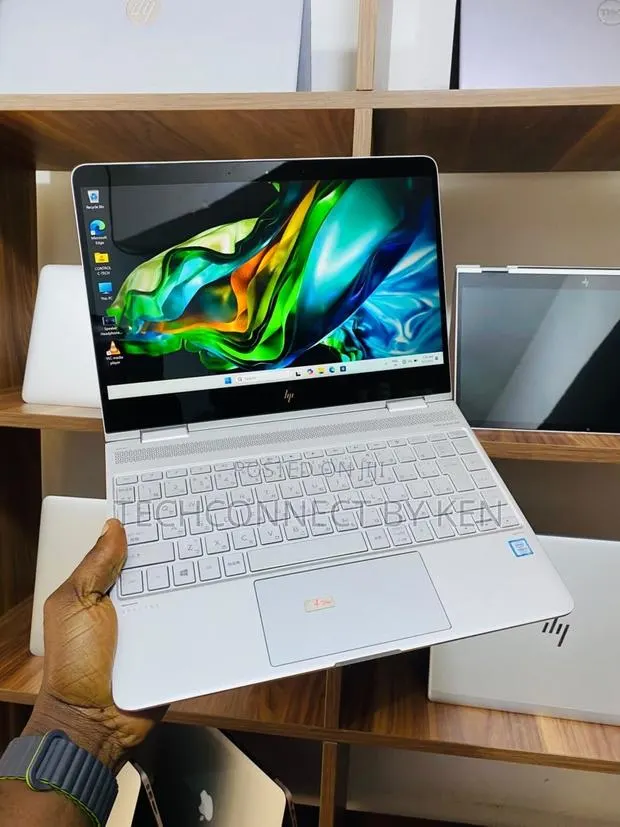 Laptop HP Spectre 13 8GB Intel Core i5 SSD 256GB · Photo 1