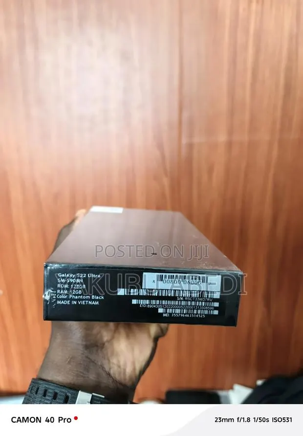 New Samsung Galaxy S22 Ultra 5G 128 GB Black · Photo 1